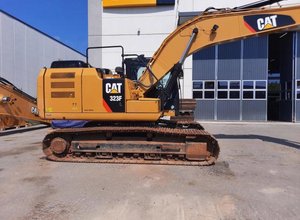 CATERPILLAR 323FL